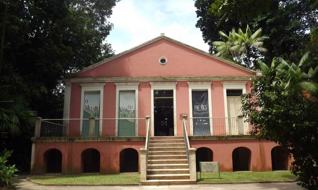 te. Então, nós temos já alguns exemplares e temos essa dificuldade de guardar um