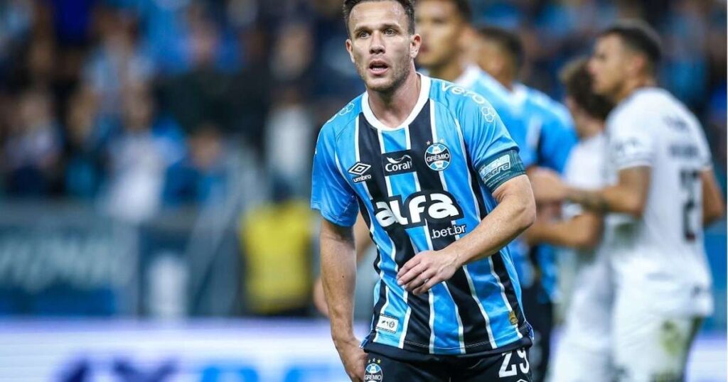 Lucas Uebel/Gr&ecirc;mio / Porto Alegre 24 horas