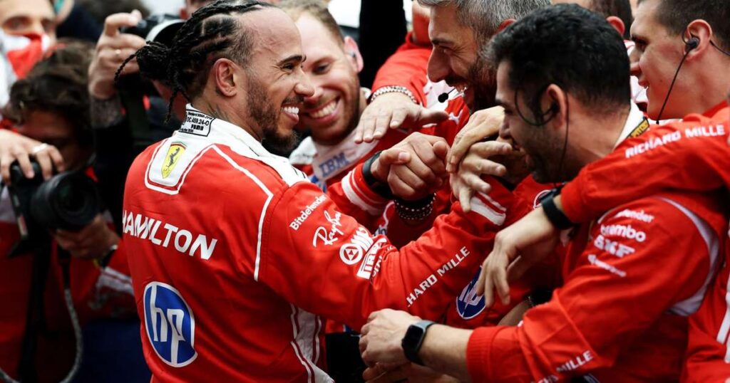 Lewis Hamilton celebra melhor p&oacute;dio com a Ferrari no Canad&aacute; Foto: Reprodu&ccedil;&atilde;o / F1