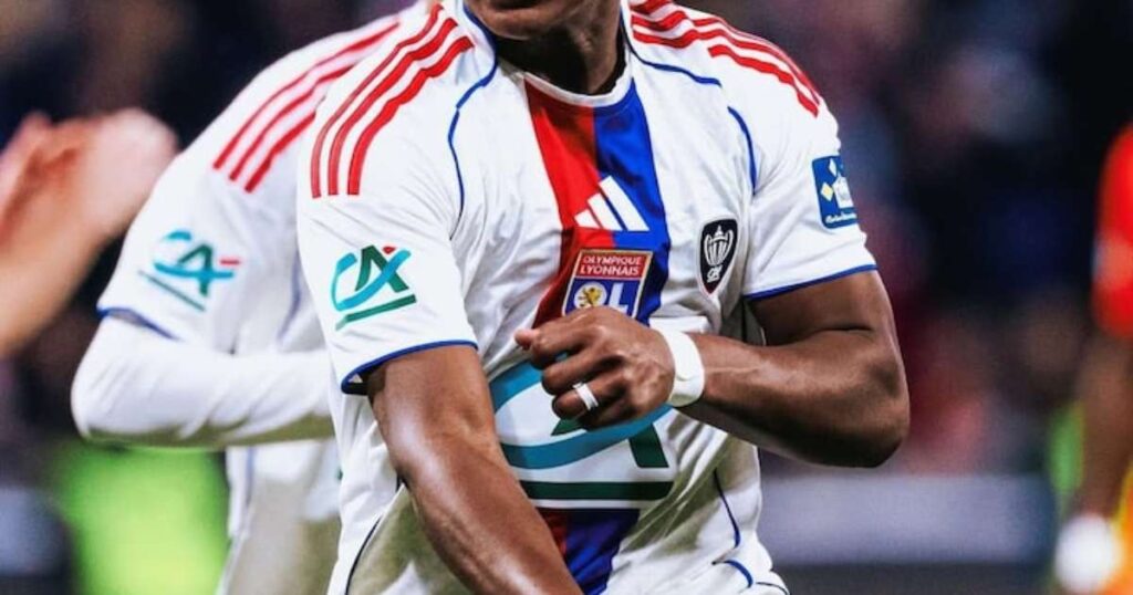 Endrick se despede do Lyon ap&oacute;s meia temporada de destaque no clube. Foto: @endrick via Instagram / Estad&atilde;o