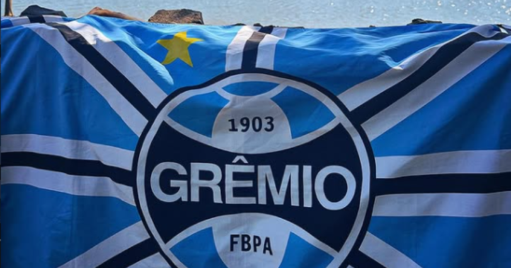 Grêmio anuncia Filip Krovinović, meia croata com passagens por Benfica e futebol inglês