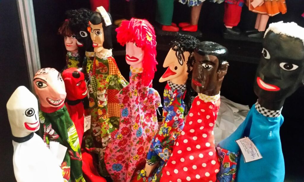 Exposição Reinado do Riso desembarca em Fortaleza celebrando o humor popular brasileiro