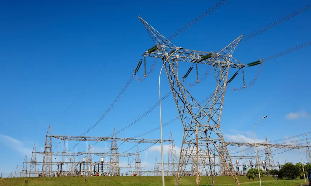 Setor elétrico antecipa geração de energia para blindar o país dos impactos do El Niño