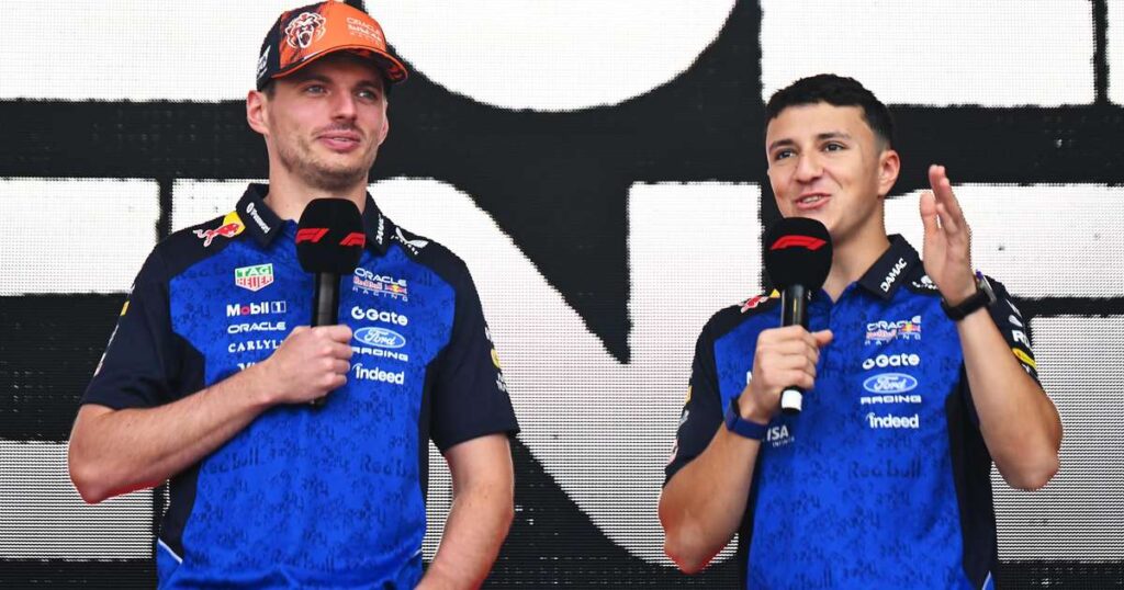 Isack Hadjar detalha pressão de dividir equipe com Max Verstappen e celebra progresso na Red Bull