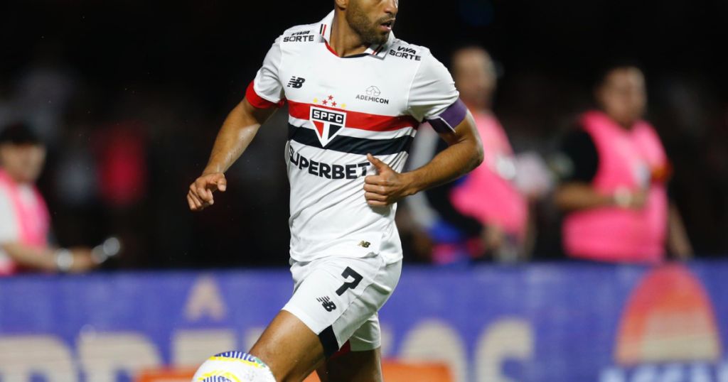 Lucas Moura projeta Neymar na Copa de 2030 e ressalta papel decisivo do craque