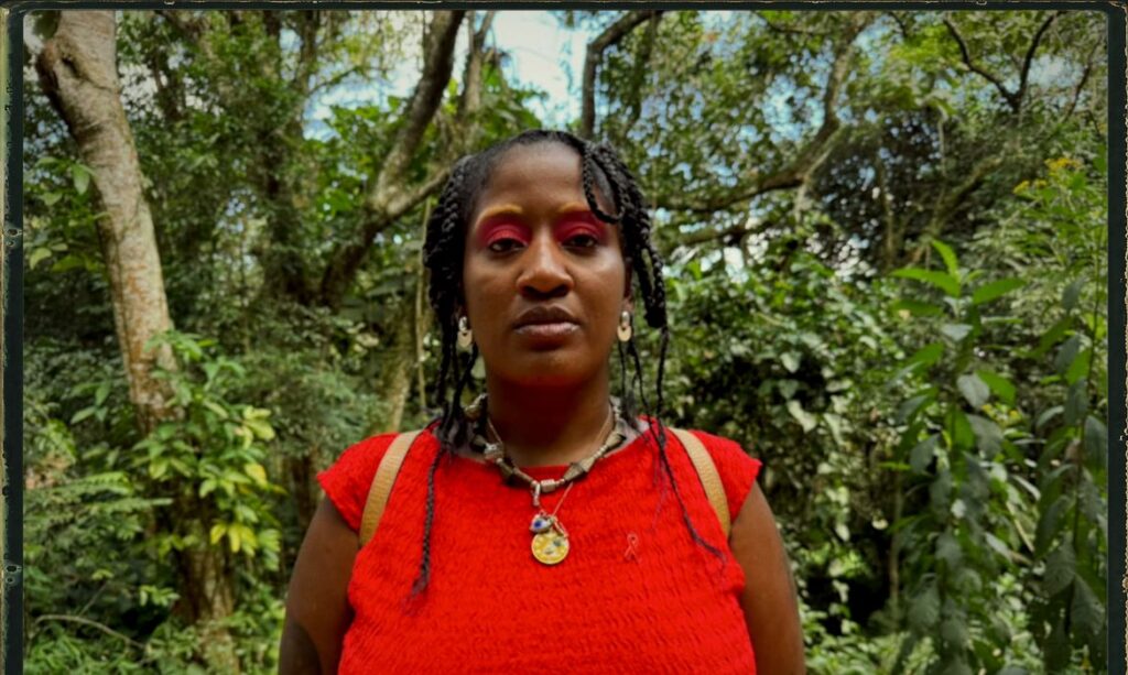 Micaela Cyrino: a arte como resistência e voz contra o estigma do HIV