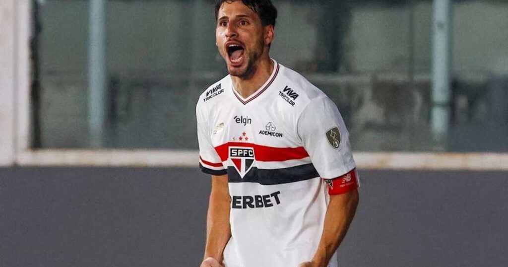 Altitude: Calleri rebate jornalistas bolivianos em acalorado debate após empate do São Paulo