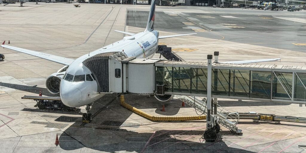 Câmara regulamenta programas de milhas e amplia direitos de consumidores no PL 3083 de 2026