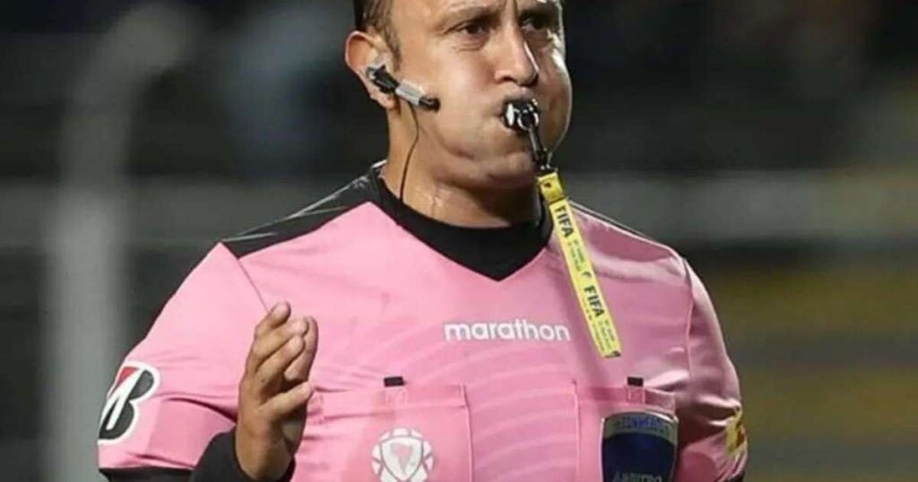 Conheça o currículo de Darío Herrera, juiz argentino escalado para Vasco e Olimpia