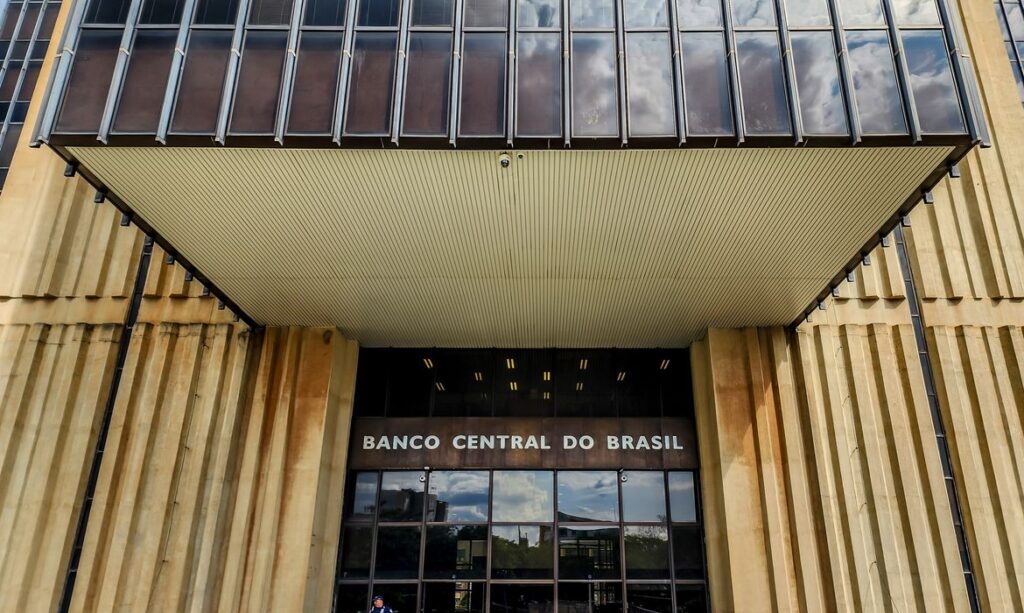 Copom inicia reunião crucial para o futuro da taxa Selic e da economia brasileira