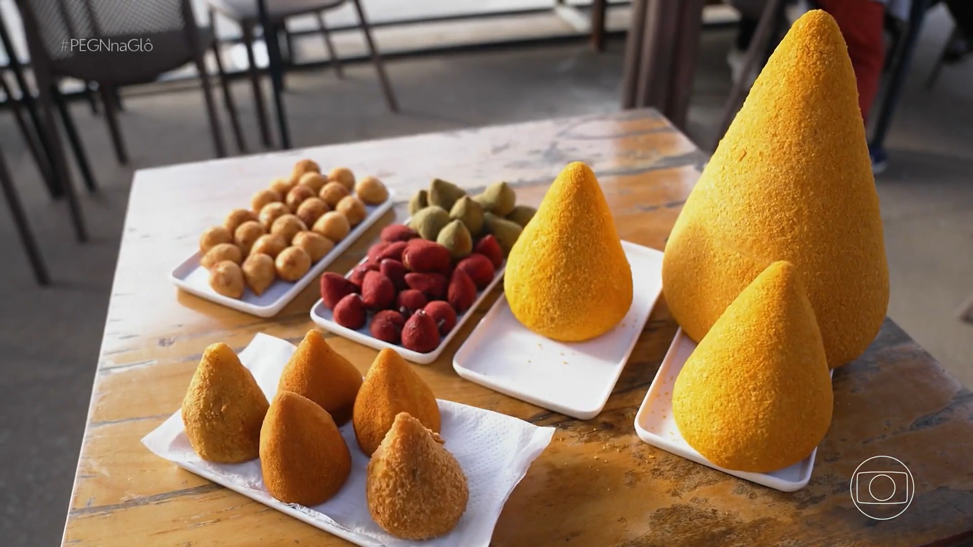 Da cozinha no Panamá ao sucesso: a trajetória da marca de coxinhas que fatura R$ 250 mil