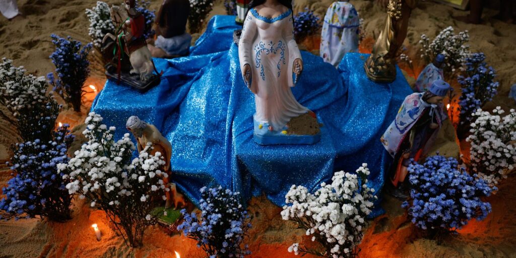 Festejos de Iemanjá reúnem fiéis e celebram cultura afro-brasileira em Fortaleza