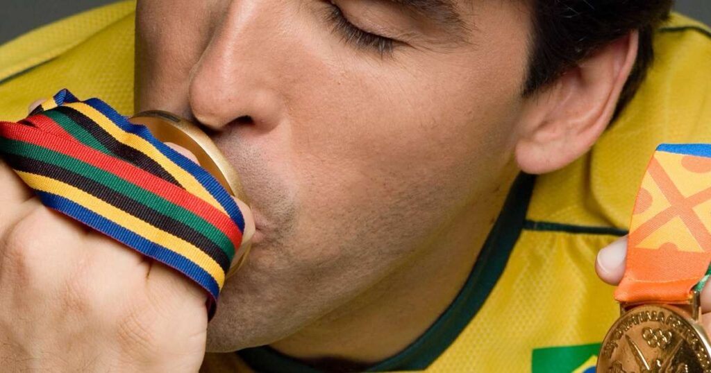 Giovane Gávio analisa crise do vôlei masculino e pede 'velho Bernardinho' de volta