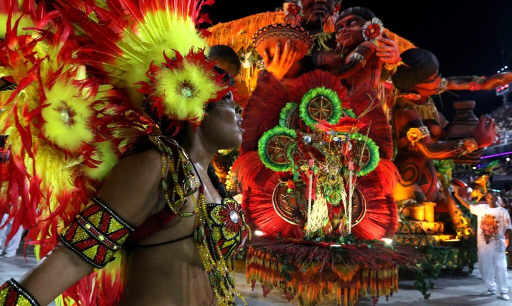 Ingressos para o Carnaval do Rio 2027: terceira fase de vendas esgota rapidamente