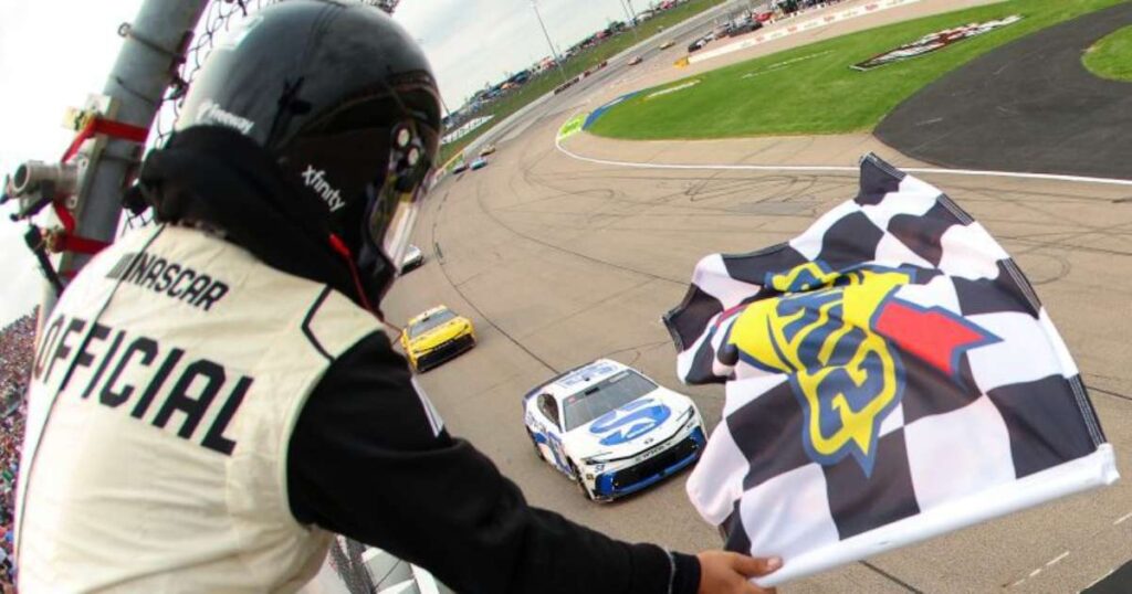 NASCAR Cup Series: Ty Gibbs vence em Iowa e acirra briga por título