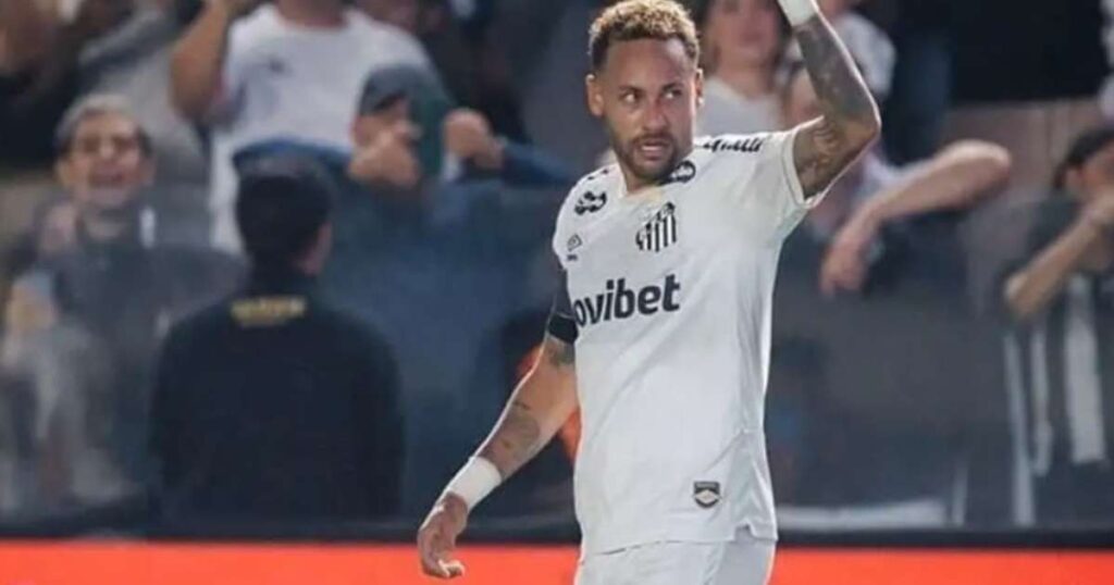 Neymar enfrenta clima hostil e provocações da torcida do Vasco em São Januário
