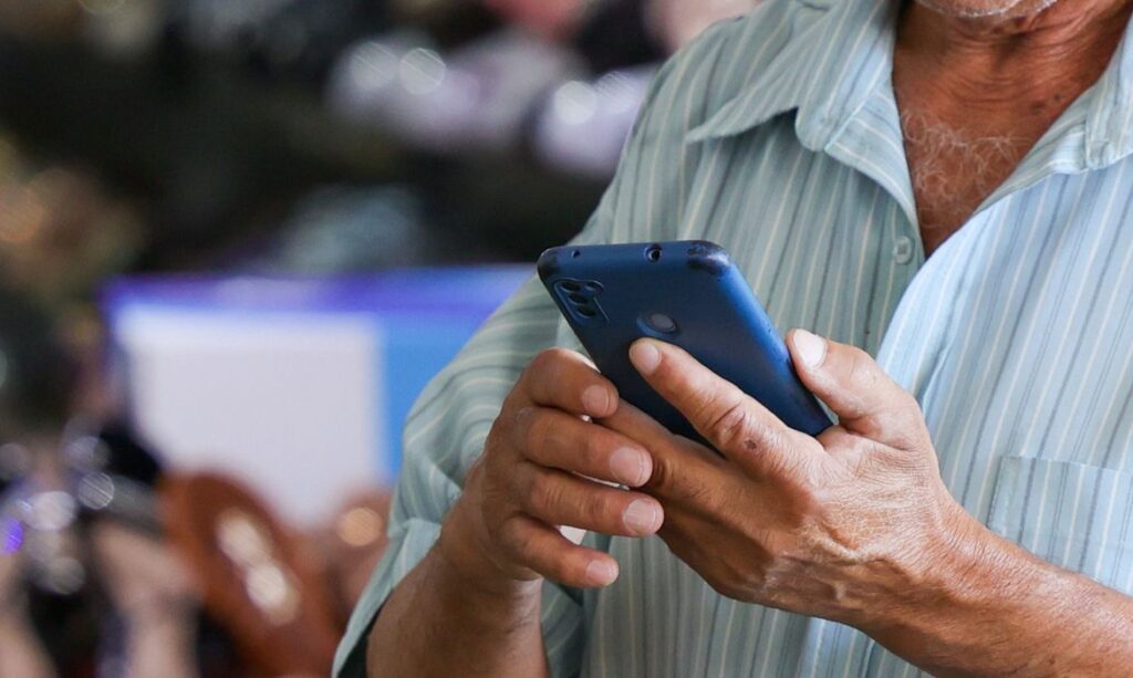 Procon-rj lança guia para alertar sobre riscos financeiros e vício em apostas online