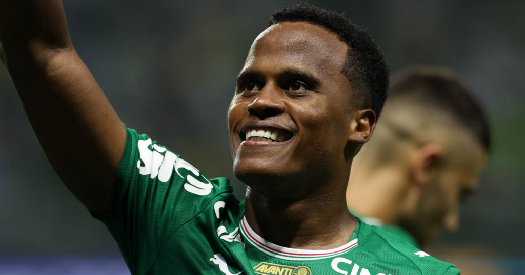 Torcedoras do Fluminense viralizam com protesto criativo contra Jhon Arias