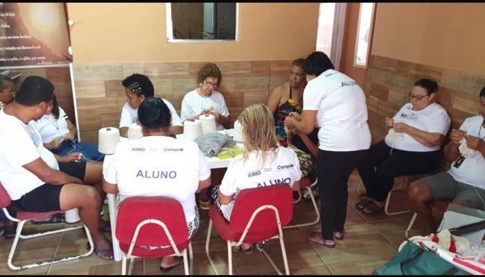 Rio abre 1.200 vagas em cursos gratuitos de crochê, velas e sabonetes artesanais