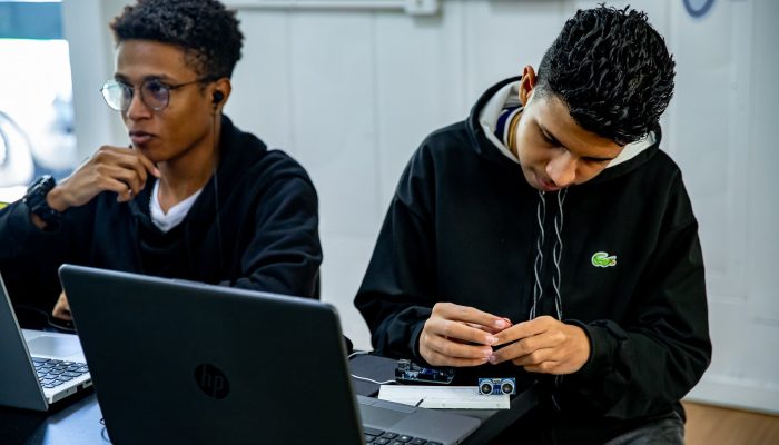 Espaços da Juventude abrem 3,5 mil vagas em cursos gratuitos para jovens de 15 a 29 anos