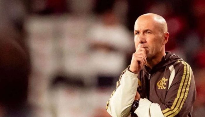 Flamengo: insatisfação de jogadores com Leonardo Jardim é revelada por jornalista