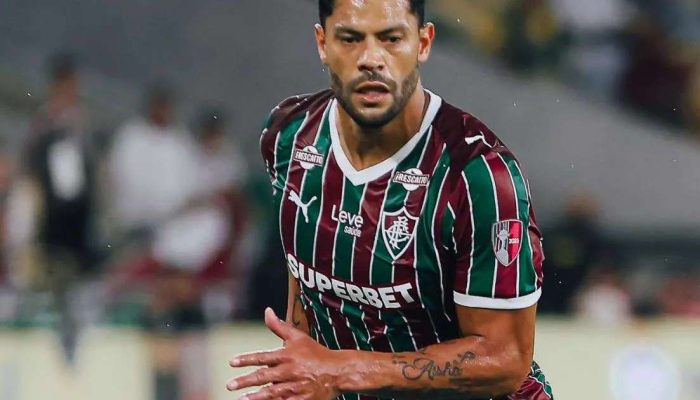 Fluminense empata sem gols no Maracanã e Hulk é vaiado em noite de frustração na Libertadores