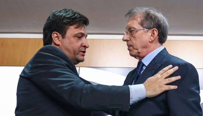 Grêmio dialoga com Mano Menezes e Gustavo Quinteros em busca de acordos extrajudiciais