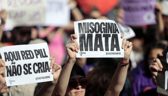 políticos de direita, segundo levantamento do Observatório Lupa. O estudo identi