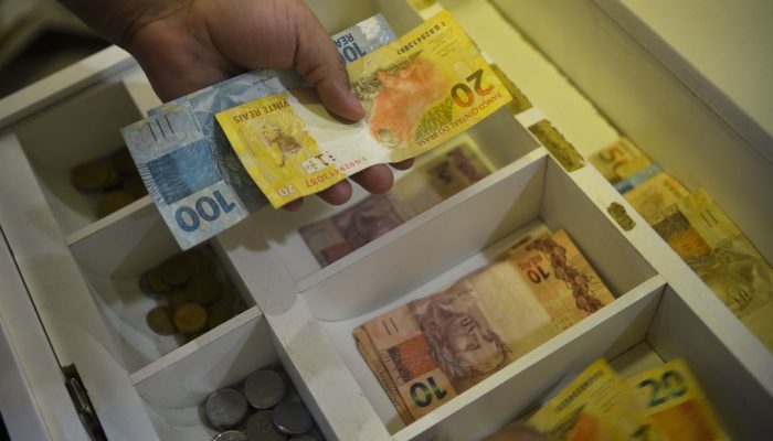 correntistas em suas contas. O prazo para transferência do dinheiro não resgatad