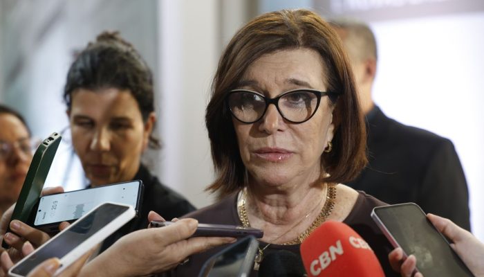 causa da guerra no Oriente Médio. Segundo a presidente da estatal, Magda Chambri