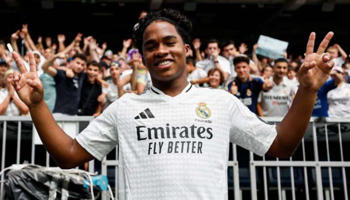 Endrick durante apresenta&ccedil;&atilde;o no Real Madrid em sua primeira passagem Foto: Reprodu&ccedil;&atilde;o/X Real Madrid