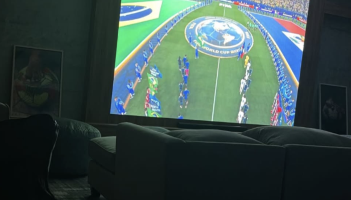 Neymar postou story vendo jogo do Brasil Foto: Reprodu&ccedil;&atilde;o/Instagram