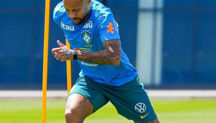 Neymar faz trabalho com bola Foto: Divulga&ccedil;&atilde;o/Rafael Ribeiro e Nelson Terme/CBF