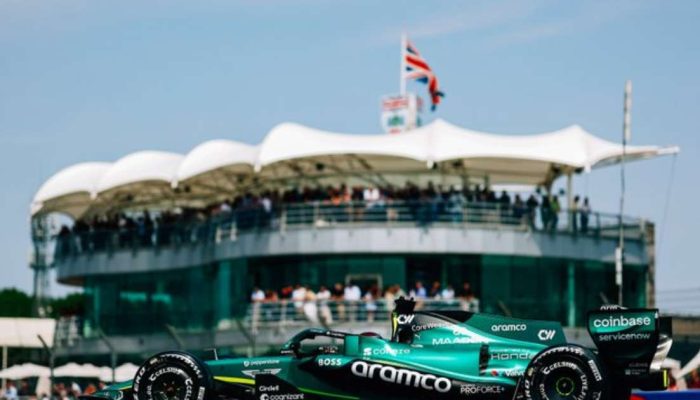 Alonso aparece em mais um final de semana tenso com Aston Martin Foto: Reprodu&ccedil;&atilde;o / Aston Martin