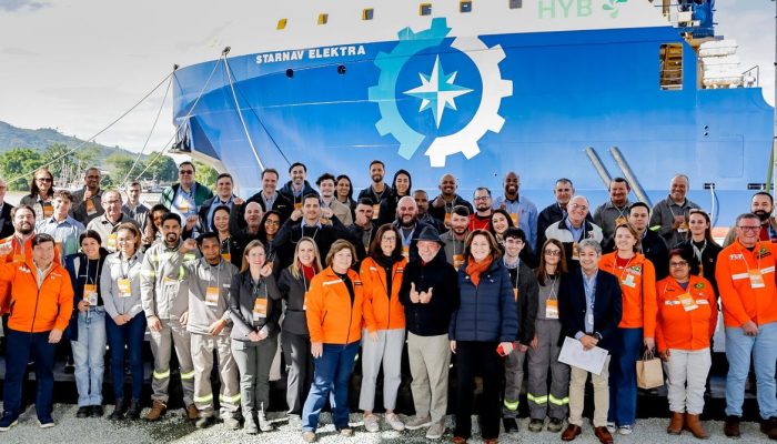 te logístico, operacional e de segurança às plataformas e navios-sonda em alto-m