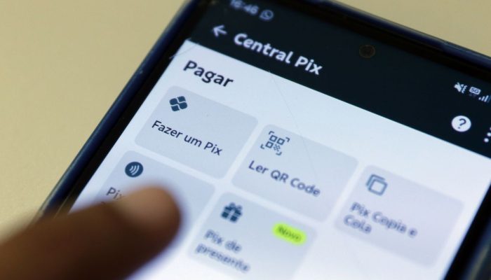 PIX brasileiro: a ferramenta que desafia o controle financeiro dos EUA