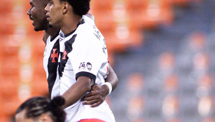Vasco arranca empate heroico na Colômbia e decide vaga na Sul-americana em São Januário