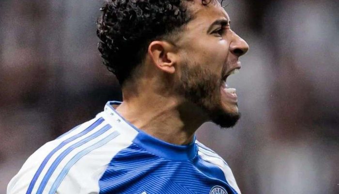 Protagonismo de William no Cruzeiro esfria chance de retorno ao Internacional