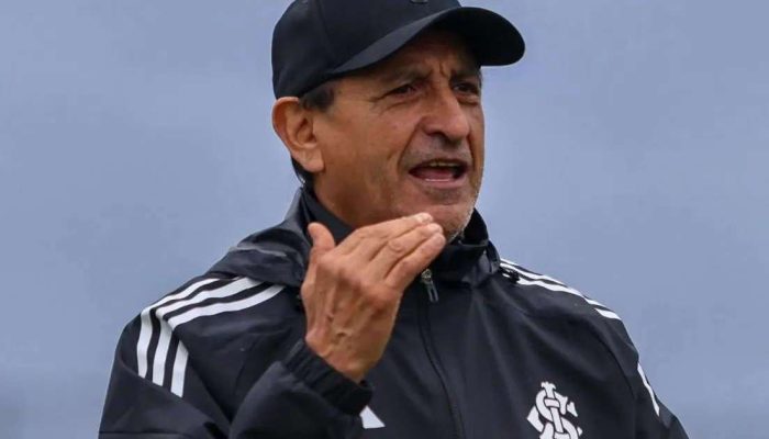 Ramón Díaz não está nos planos do Fluminense para a sequência da temporada