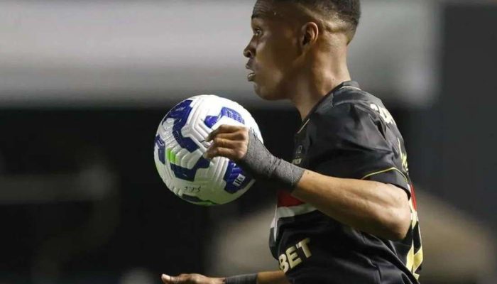 Wendell atinge marca de 50 jogos pelo São Paulo em reencontro com o Grêmio
